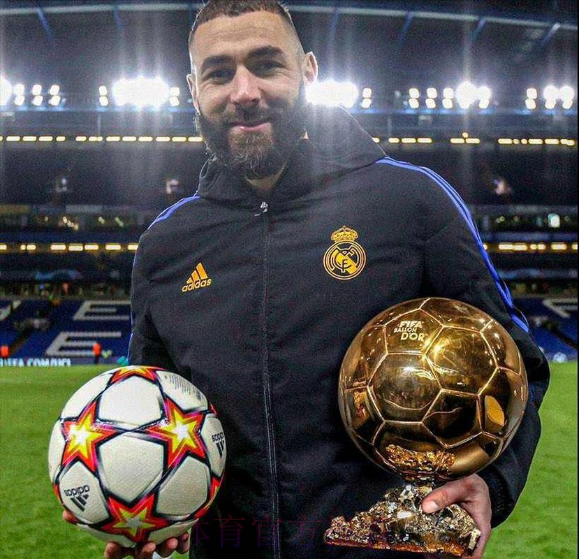 本泽马获得金球奖后 可随时选择与皇马续约一年 本泽马获得金球奖后 可随时选择与皇马续约一年